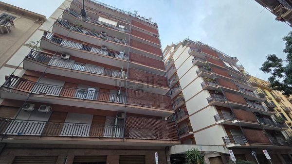 appartamento in vendita a Palermo in zona Zisa