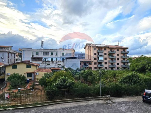 appartamento in vendita a Palermo in zona Villagrazia/Falsomiele