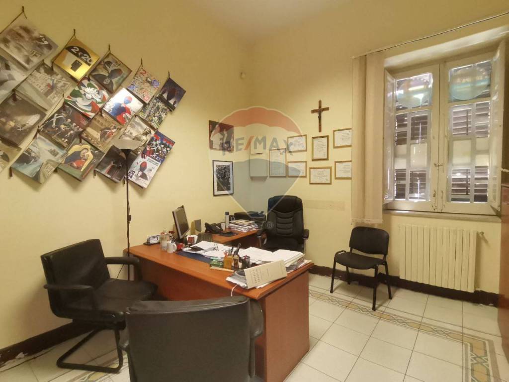 ufficio in vendita a Palermo in zona Libertà
