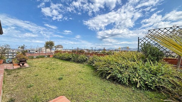 appartamento in vendita a Palermo in zona Libertà