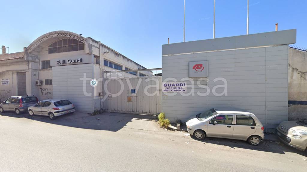 locale commerciale in vendita a Palermo in zona Brancaccio