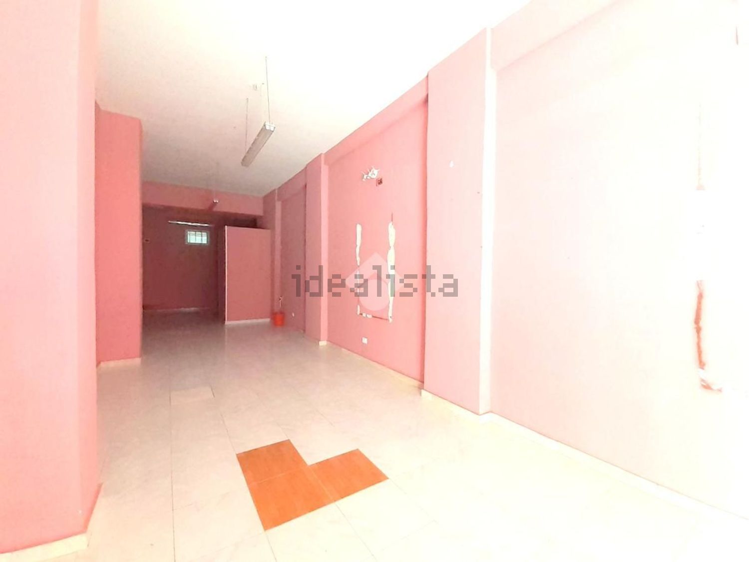 negozio in vendita a Palermo in zona Oreto