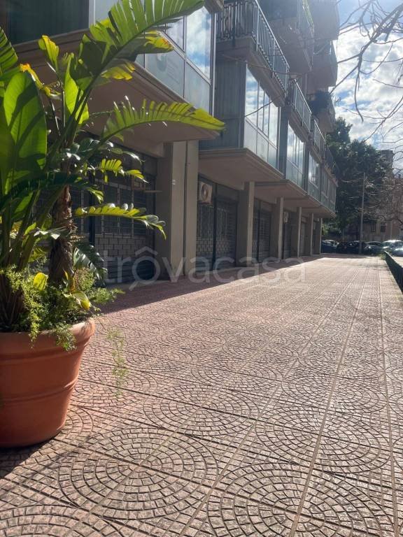 ufficio in vendita a Palermo in zona Resuttana