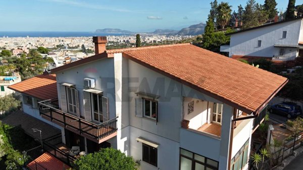 appartamento in vendita a Palermo in zona Baida