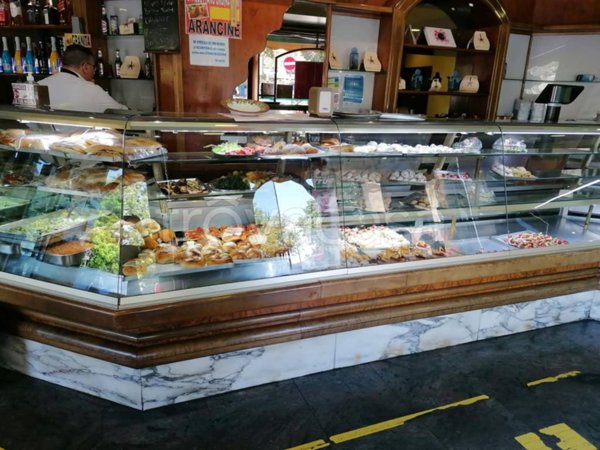 negozio in vendita a Palermo in zona Oreto