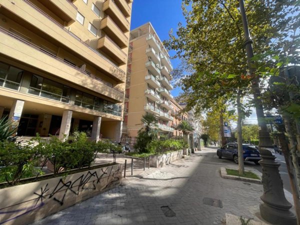appartamento in vendita a Palermo in zona Libertà