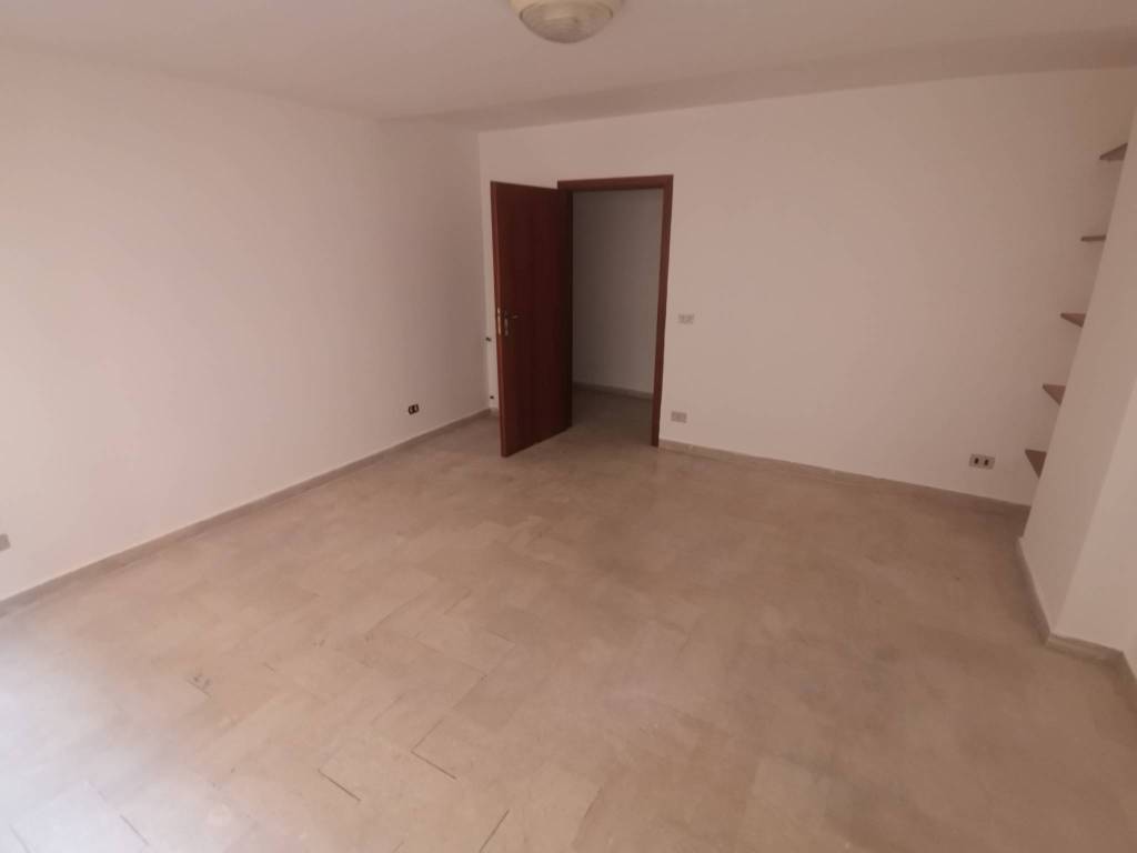 ufficio in vendita a Palermo in zona Politeama