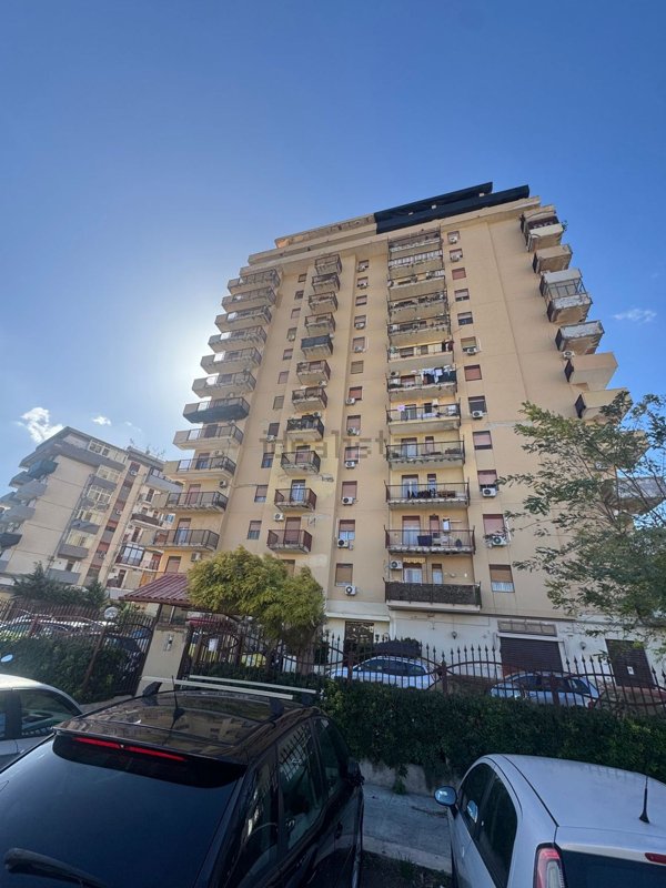 appartamento in vendita a Palermo in zona Settecannoli