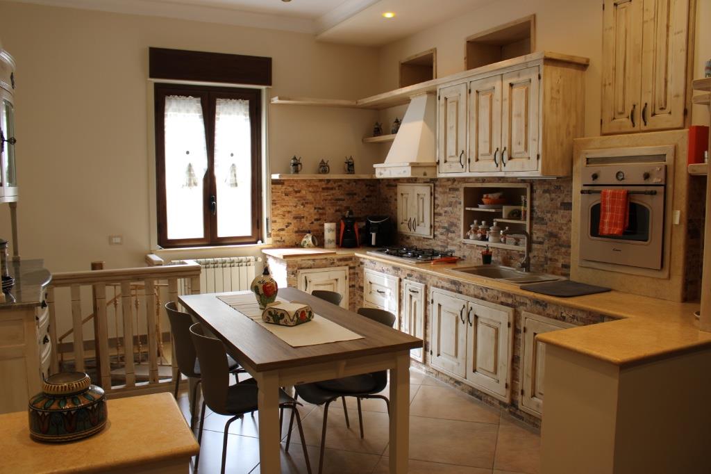 appartamento in vendita a Palermo in zona Mondello