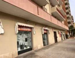 negozio in vendita a Palermo in zona Settecannoli