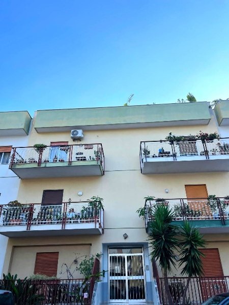 appartamento in vendita a Palermo in zona Partanna