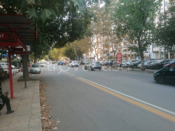 locale commerciale in vendita a Palermo in zona Resuttana