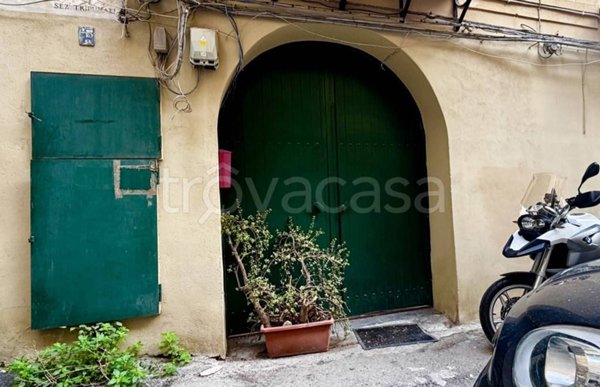 negozio in vendita a Palermo in zona Centro storico