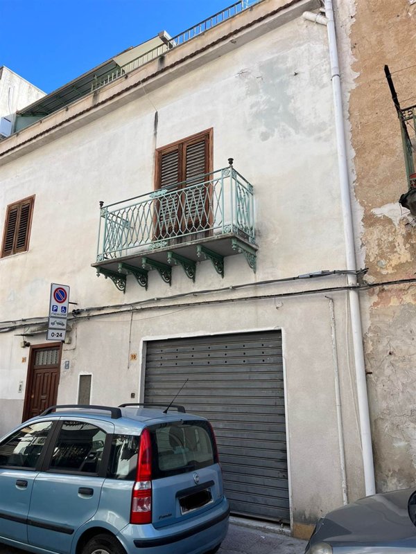appartamento in vendita a Palermo in zona Uditore