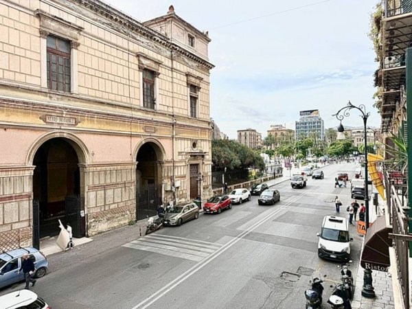 appartamento in vendita a Palermo in zona Libertà