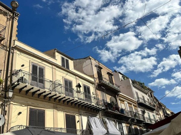 appartamento in vendita a Palermo in zona Centro storico