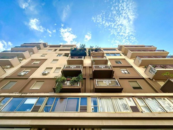 ufficio in vendita a Palermo in zona Malaspina/Palagonia