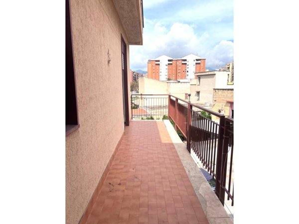 appartamento in vendita a Palermo in zona Chiavelli