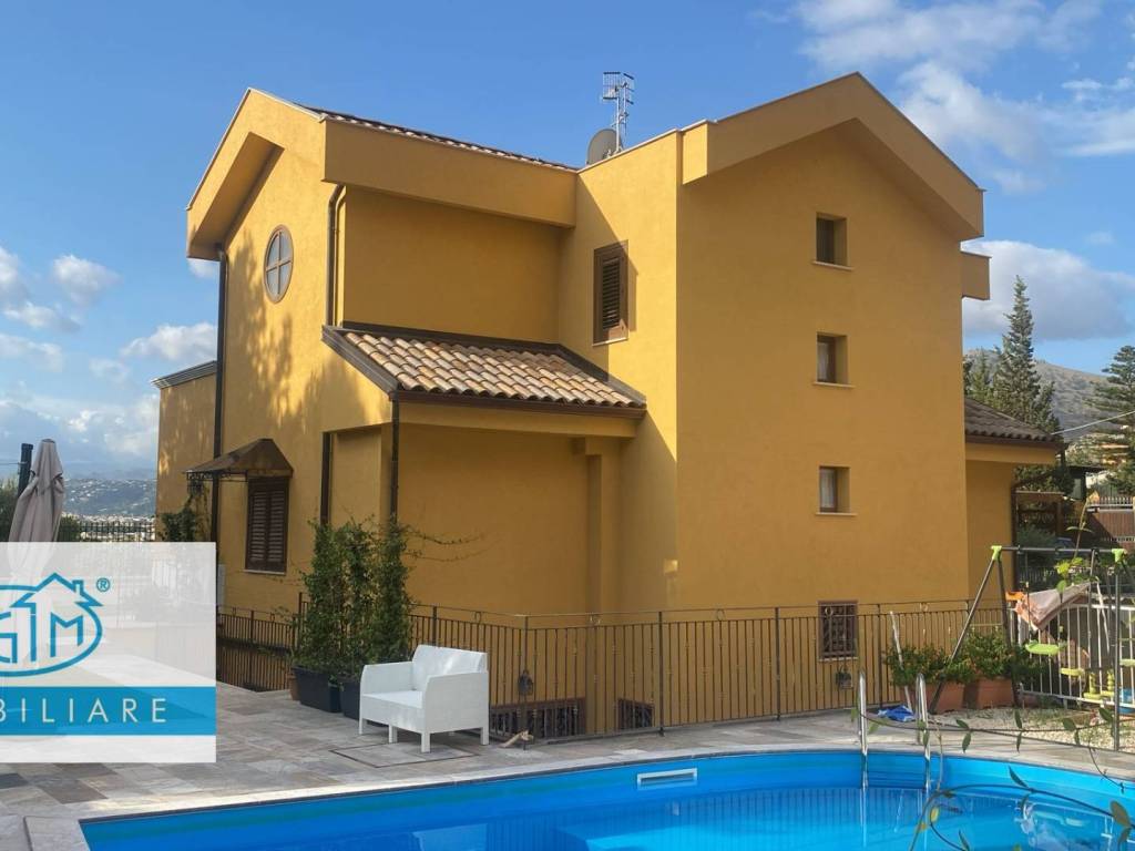 casa indipendente in vendita a Palermo in zona Mondello
