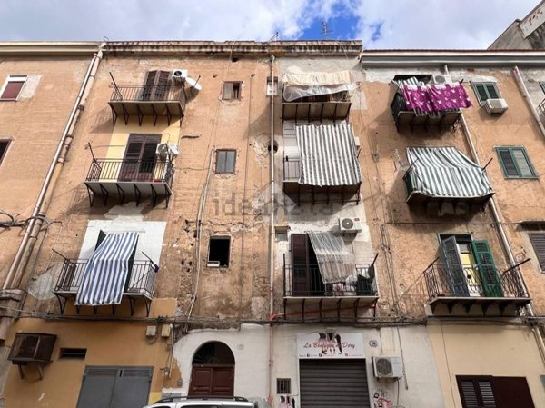 appartamento in vendita a Palermo in zona Zisa