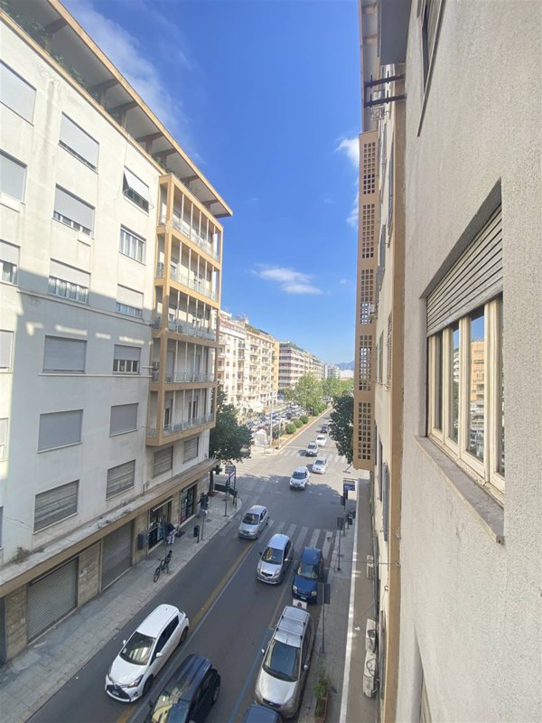 appartamento in vendita a Palermo in zona Libertà