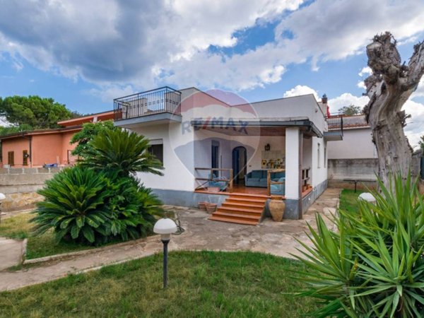 casa indipendente in vendita a Palermo in zona Pallavicino