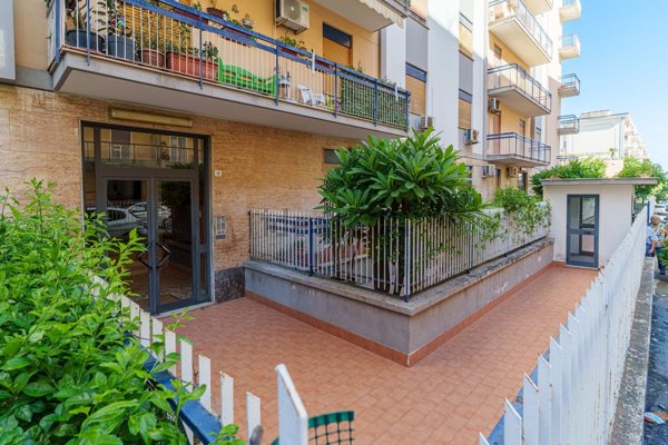 appartamento in vendita a Palermo in zona Roccella