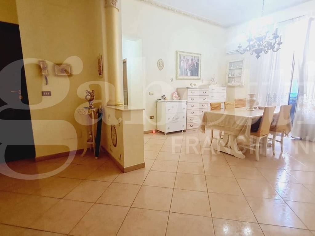 appartamento in vendita a Palermo in zona Montegrappa / Santa Rosalia