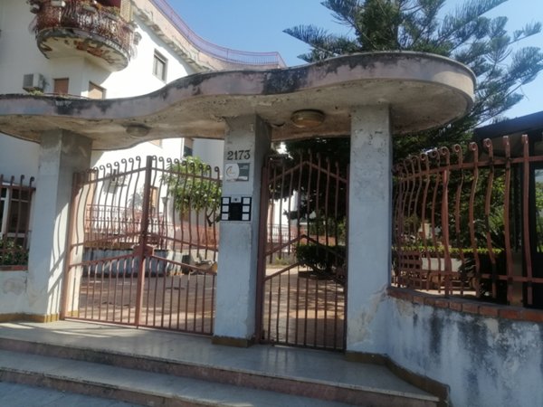 appartamento in vendita a Palermo in zona Villagrazia/Falsomiele