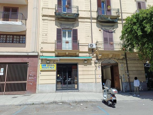 negozio in vendita a Palermo in zona Libertà