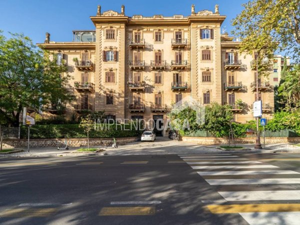 appartamento in vendita a Palermo in zona Libertà
