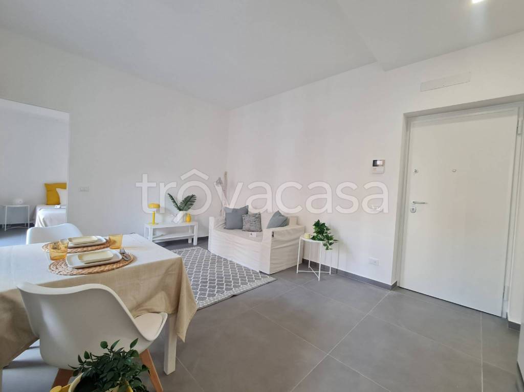 appartamento in vendita a Palermo in zona Malaspina/Palagonia