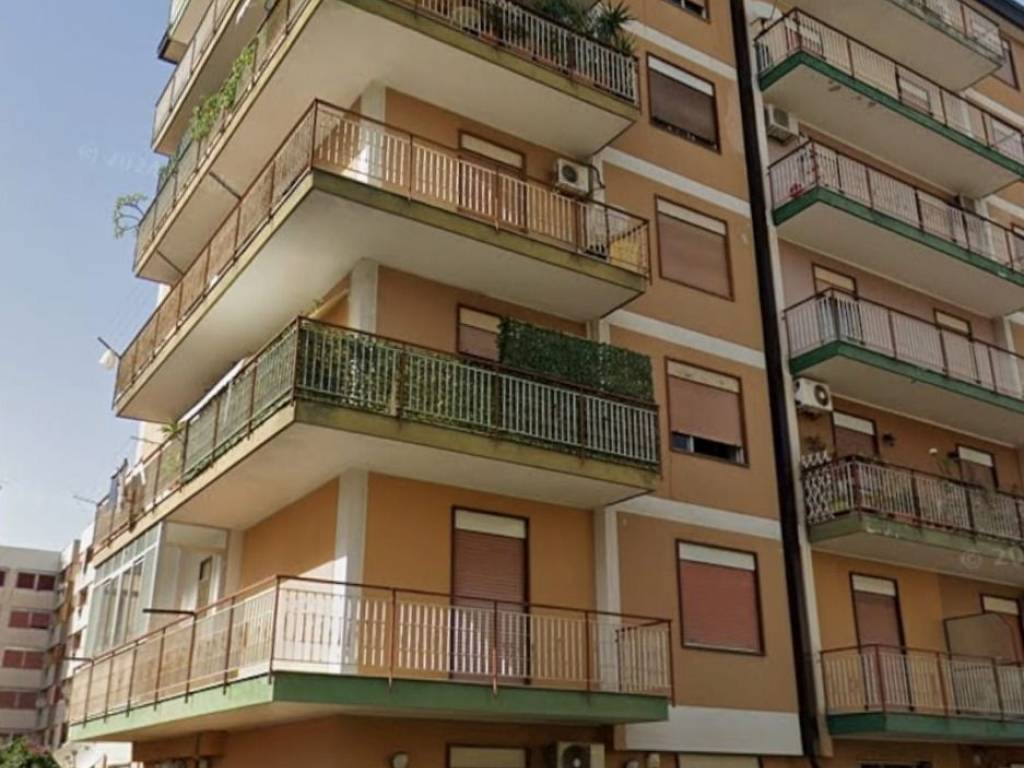 appartamento in vendita a Palermo in zona Malaspina/Palagonia