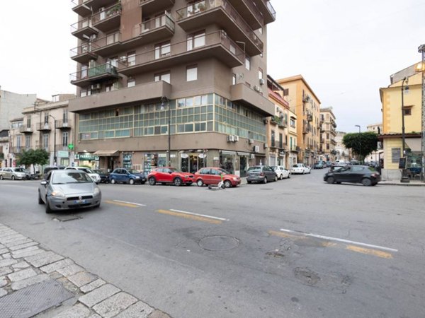 ufficio in vendita a Palermo in zona Montegrappa / Santa Rosalia