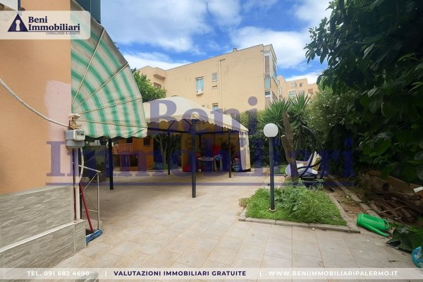 appartamento in vendita a Palermo in zona Libertà