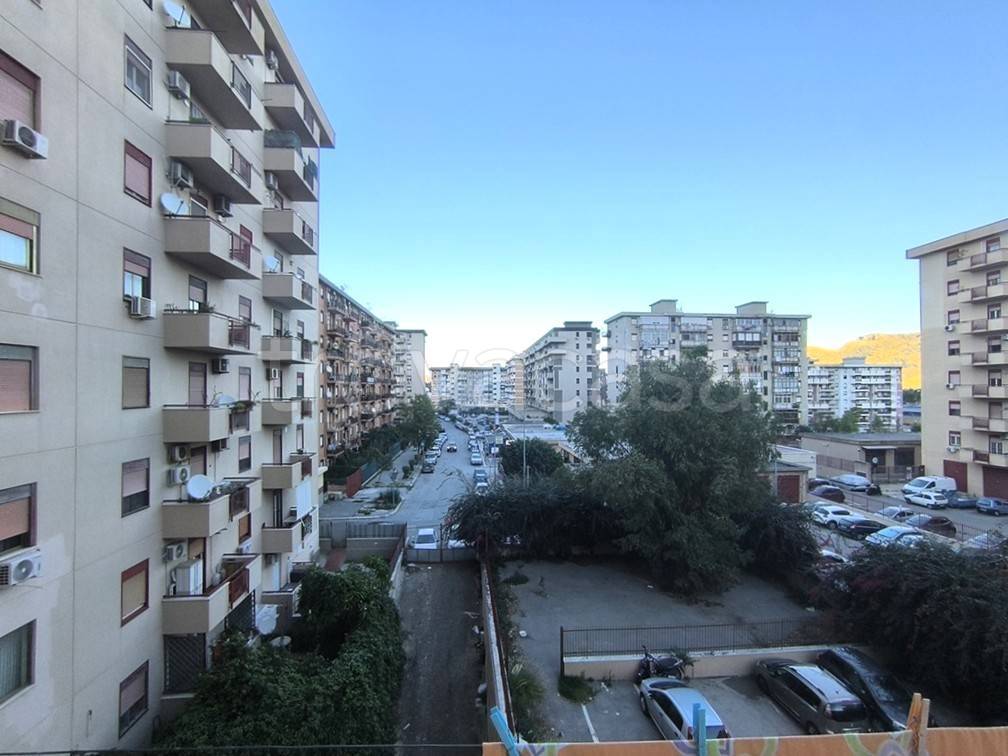 appartamento in vendita a Palermo in zona Tommaso Natale