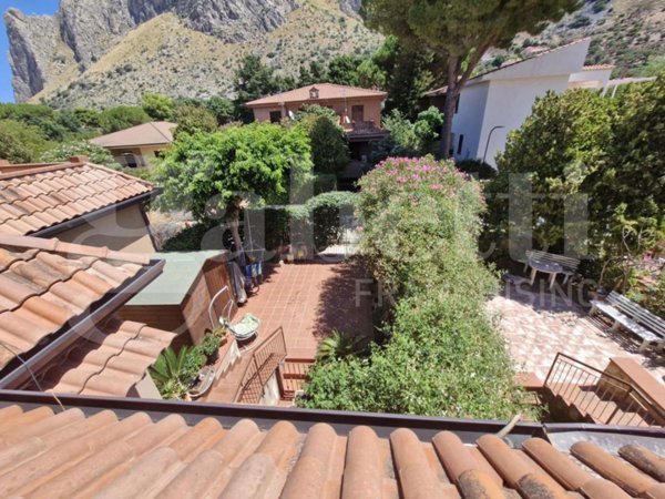 casa indipendente in vendita a Palermo in zona Sferracavallo