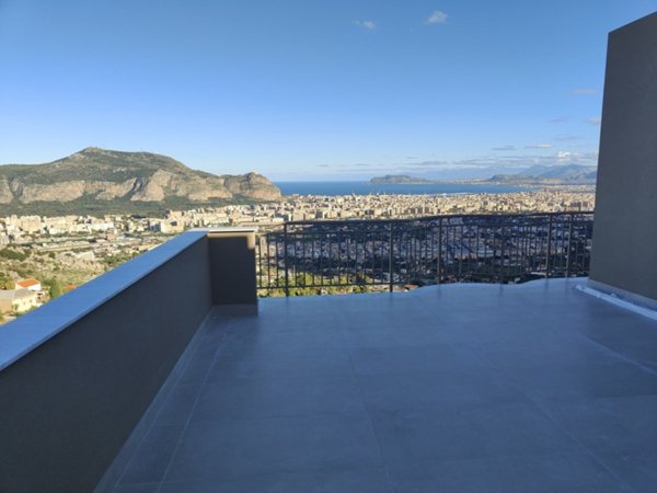 appartamento in vendita a Palermo in zona Mondello