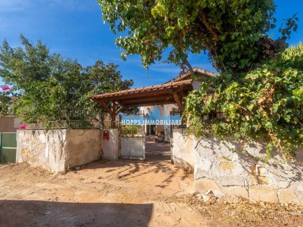 casa indipendente in vendita a Palermo in zona Mondello