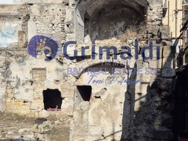 intera palazzina in vendita a Palermo in zona Centro storico