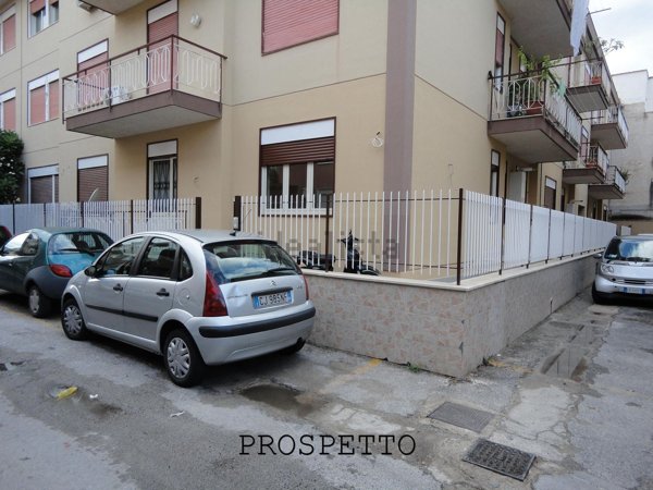 appartamento in vendita a Palermo in zona Partanna