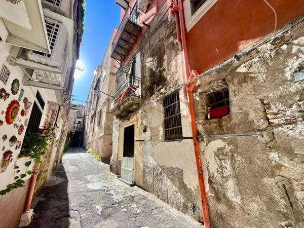 appartamento in vendita a Palermo in zona Centro storico