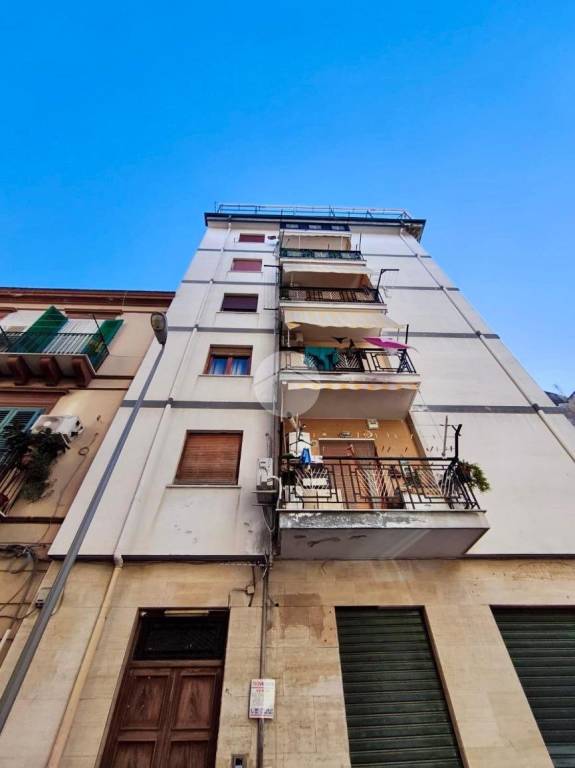 appartamento in vendita a Palermo in zona Zisa