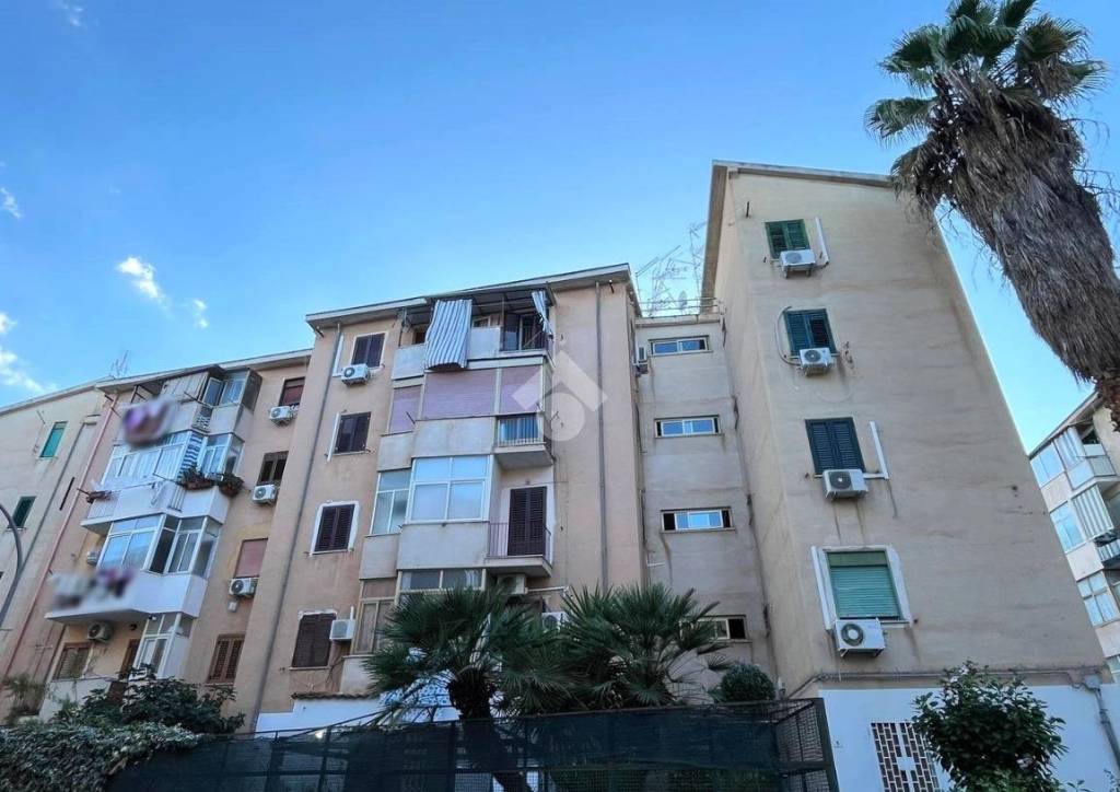 appartamento in vendita a Palermo in zona Calatafimi / Cuba