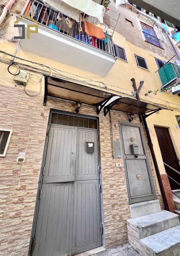 appartamento in vendita a Palermo in zona Centro storico