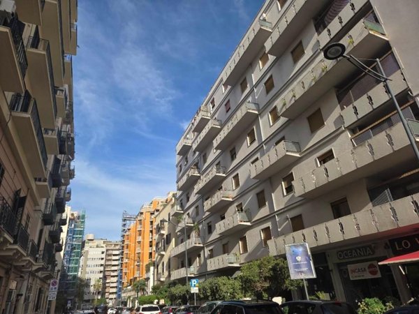 appartamento in vendita a Palermo in zona Libertà