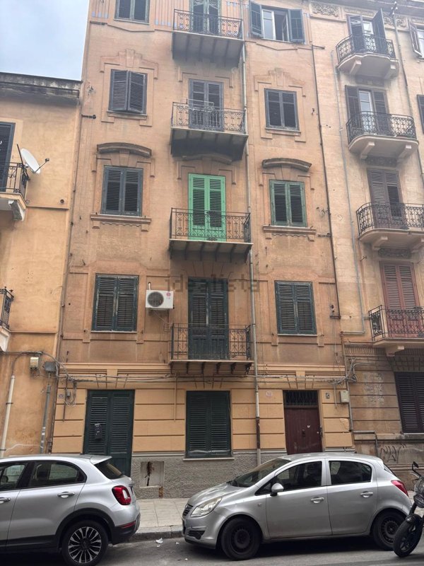 appartamento in vendita a Palermo in zona Oreto