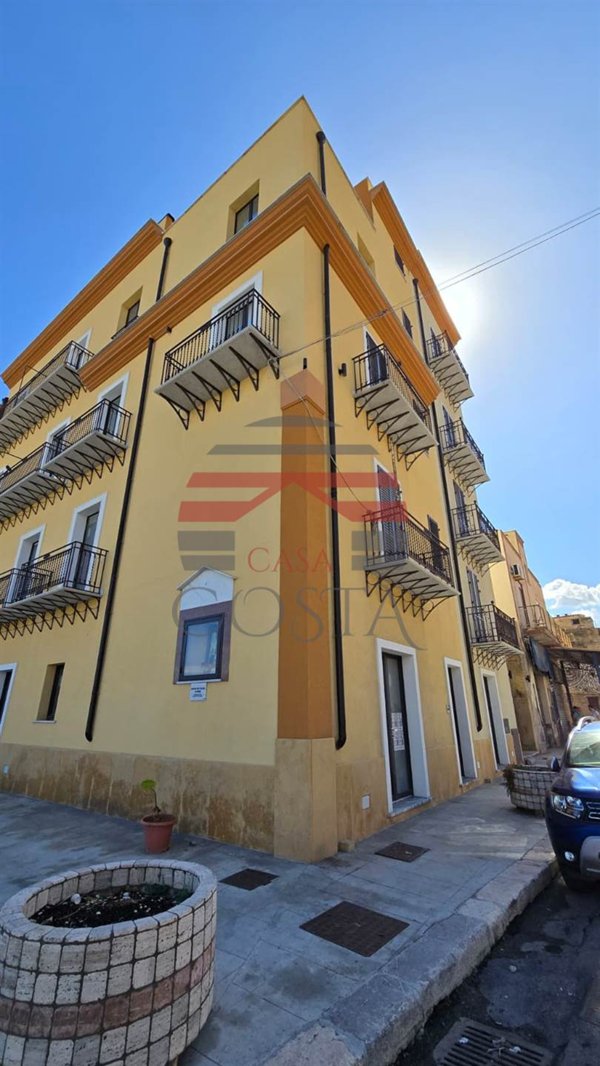 negozio in vendita a Palermo in zona Centro storico