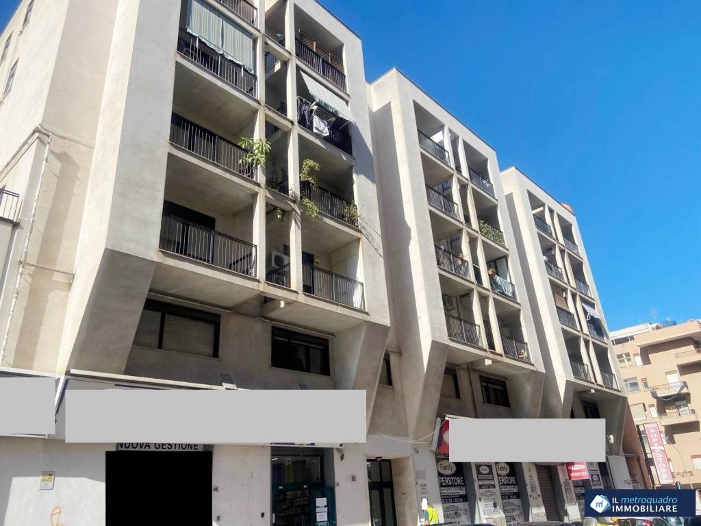 appartamento in vendita a Palermo in zona Montegrappa / Santa Rosalia