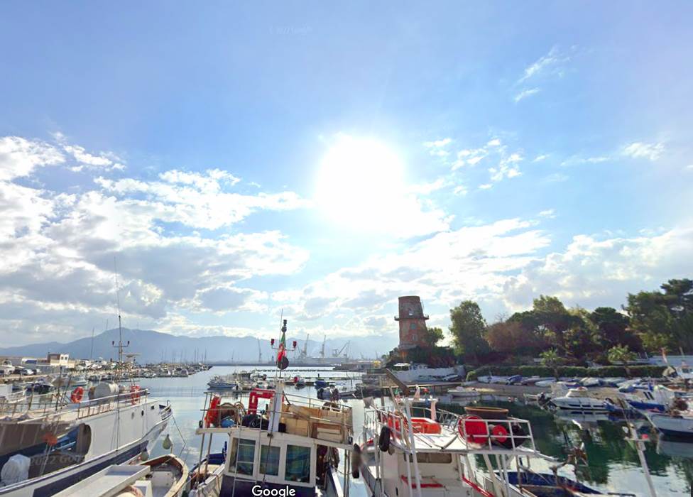 appartamento in vendita a Palermo in zona Arenella/Vergine Maria